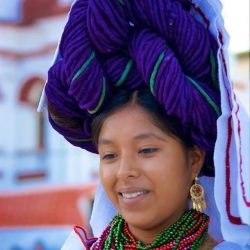 mujer tarasca